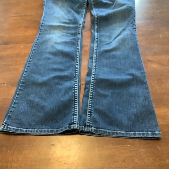 Brody Jeans boot cut low rise. - Picture 5 of 9